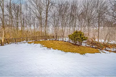 78 Cranberry Circle, Medford, NY 11763 - Photo 33