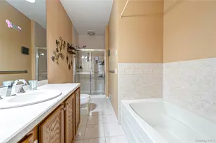 78 Cranberry Cir, Medford, NY 11763 - Photo 19