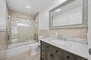 642 Lenore Ln, Elmont, NY 11003 - Photo 7