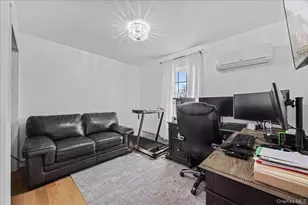 642 Lenore Ln, Elmont, NY 11003 - Photo 15