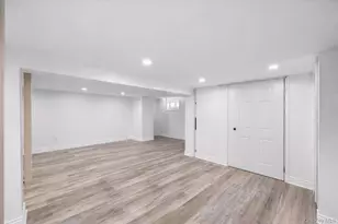 642 Lenore Ln, Elmont, NY 11003 - Photo 21