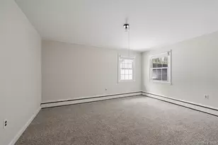 29 Squiretown Rd, Hampton Bays, NY 11946 - Photo 15