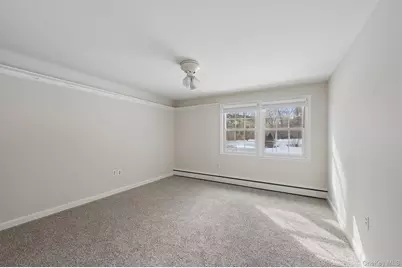 29 Squiretown Road #D, Hampton Bays, NY 11946 - Photo 13