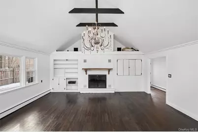 29 Squiretown Road #D, Hampton Bays, NY 11946 - Photo 7