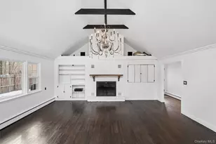 29 Squiretown Rd, Hampton Bays, NY 11946 - Photo 7