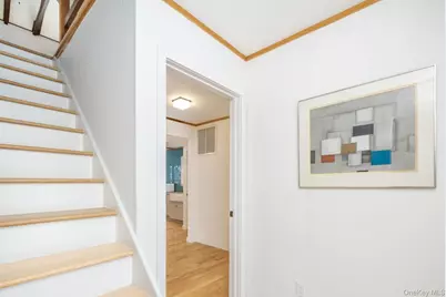 9 Helens Lane, Southampton, NY 11968 - Photo 5