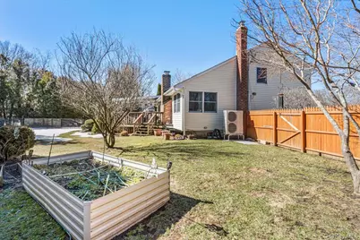 4 Andover Place, Huntington, NY 11743 - Photo 31