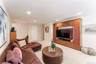 200 S Middle Neck Rd, Great Neck, NY 11021 - Photo 3