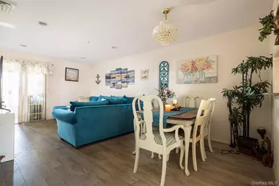 7 Cobblestone Way, Mount Sinai, NY 11766 - Photo 3