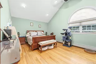 34-08 210th St, Bayside, NY 11361 - Photo 29