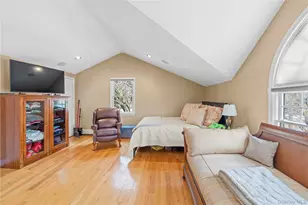 34-08 210th St, Bayside, NY 11361 - Photo 15