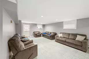 34-08 210th St, Bayside, NY 11361 - Photo 23