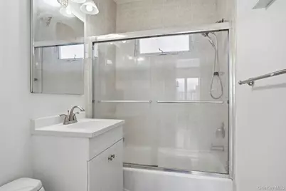 59 Homecrest Court, Oceanside, NY 11572 - Photo 25