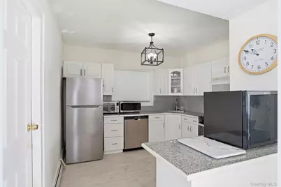 59 Homecrest Court, Oceanside, NY 11572 - Photo 21