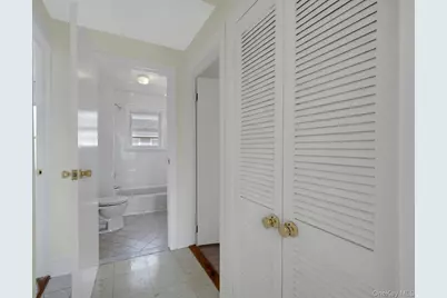 56 Stephenson Boulevard, New Rochelle, NY 10801 - Photo 23