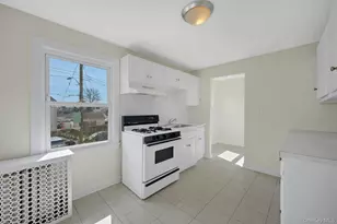 56 Stephenson Blvd, New Rochelle, NY 10801 - Photo 15