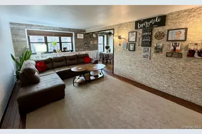 8610 151st Avenue #4C, Howard Beach, NY 11414 - Photo 3