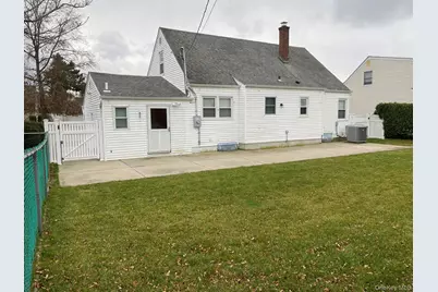 25 Woodhollow Road, Albertson, NY 11507 - Photo 15