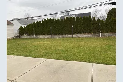 25 Woodhollow Road, Albertson, NY 11507 - Photo 13