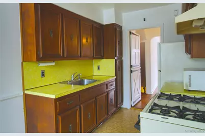 2952 172nd Street, Flushing, NY 11358 - Photo 7