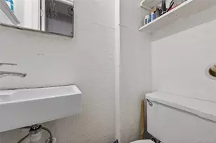 1043 Hendrix St, Brooklyn, NY 11207 - Photo 15