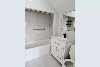 3913 Lyme Avenue #2, Brooklyn, NY 11224 - Photo 3