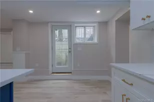 11 Oak Ave, Tuckahoe, NY 10707 - Photo 7