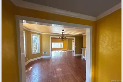 280 Lawrence Avenue, Lawrence, NY 11559 - Photo 5