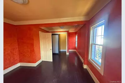 280 Lawrence Avenue, Lawrence, NY 11559 - Photo 13