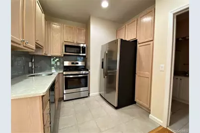 1309 Half Moon Bay Drive, Croton on Hudson, NY 10520 - Photo 5