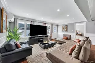 54 Abbot Ln, Hicksville, NY 11801 - Photo 17