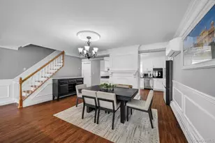 54 Abbot Ln, Hicksville, NY 11801 - Photo 19