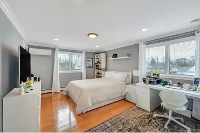 54 Abbot Lane, Hicksville, NY 11801 - Photo 33