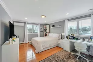 54 Abbot Ln, Hicksville, NY 11801 - Photo 33