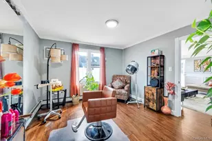 54 Abbot Ln, Hicksville, NY 11801 - Photo 29