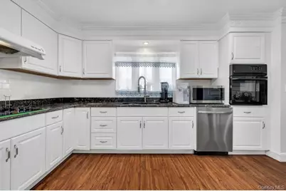 54 Abbot Lane, Hicksville, NY 11801 - Photo 25