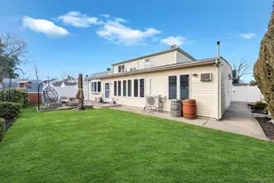 54 Abbot Ln, Hicksville, NY 11801 - Photo 7