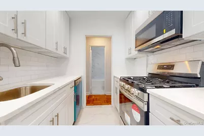 66-15 Thornton Place #L4, Rego Park, NY 11374 - Photo 7