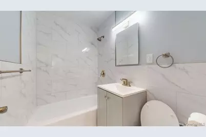 66-15 Thornton Place #L4, Rego Park, NY 11374 - Photo 25