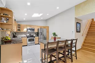 93 Hearth Ln, Westbury, NY 11590 - Photo 15