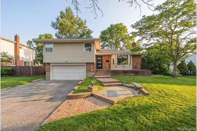 5 Warren Place, Plainview, NY 11803 - Photo 1