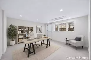 5 Warren Pl, Plainview, NY 11803 - Photo 11