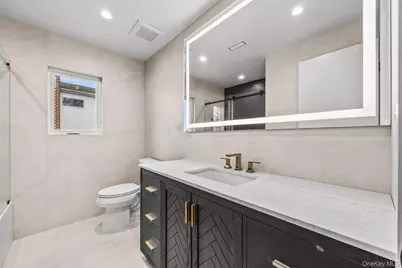 5 Warren Place, Plainview, NY 11803 - Photo 19