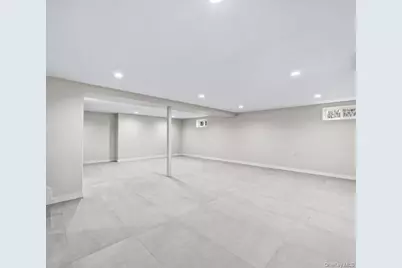 5 Warren Place, Plainview, NY 11803 - Photo 23