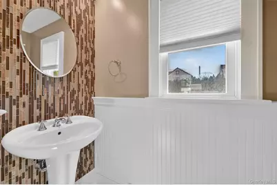 59 Benedict Avenue, White Plains, NY 10603 - Photo 17