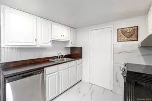 14-11 Cross Bay Blvd, Broad Channel, NY 11693 - Photo 7