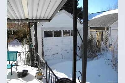 51 Clyde Street, New Hyde Park, NY 11040 - Photo 3