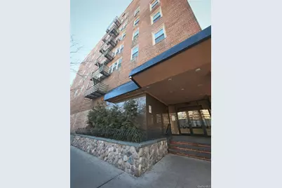 134-54 Maple Avenue #2W, Flushing, NY 11355 - Photo 1