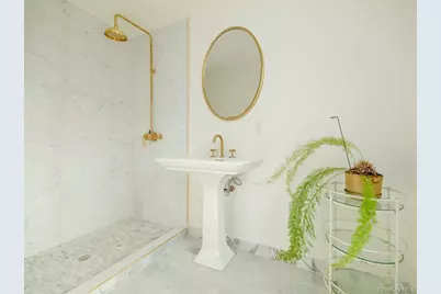 7220 Main Road, East Marion, NY 11939 - Photo 31