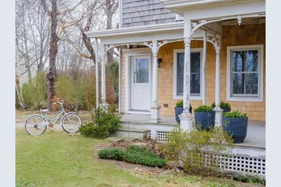 7220 Main Road, East Marion, NY 11939 - Photo 3